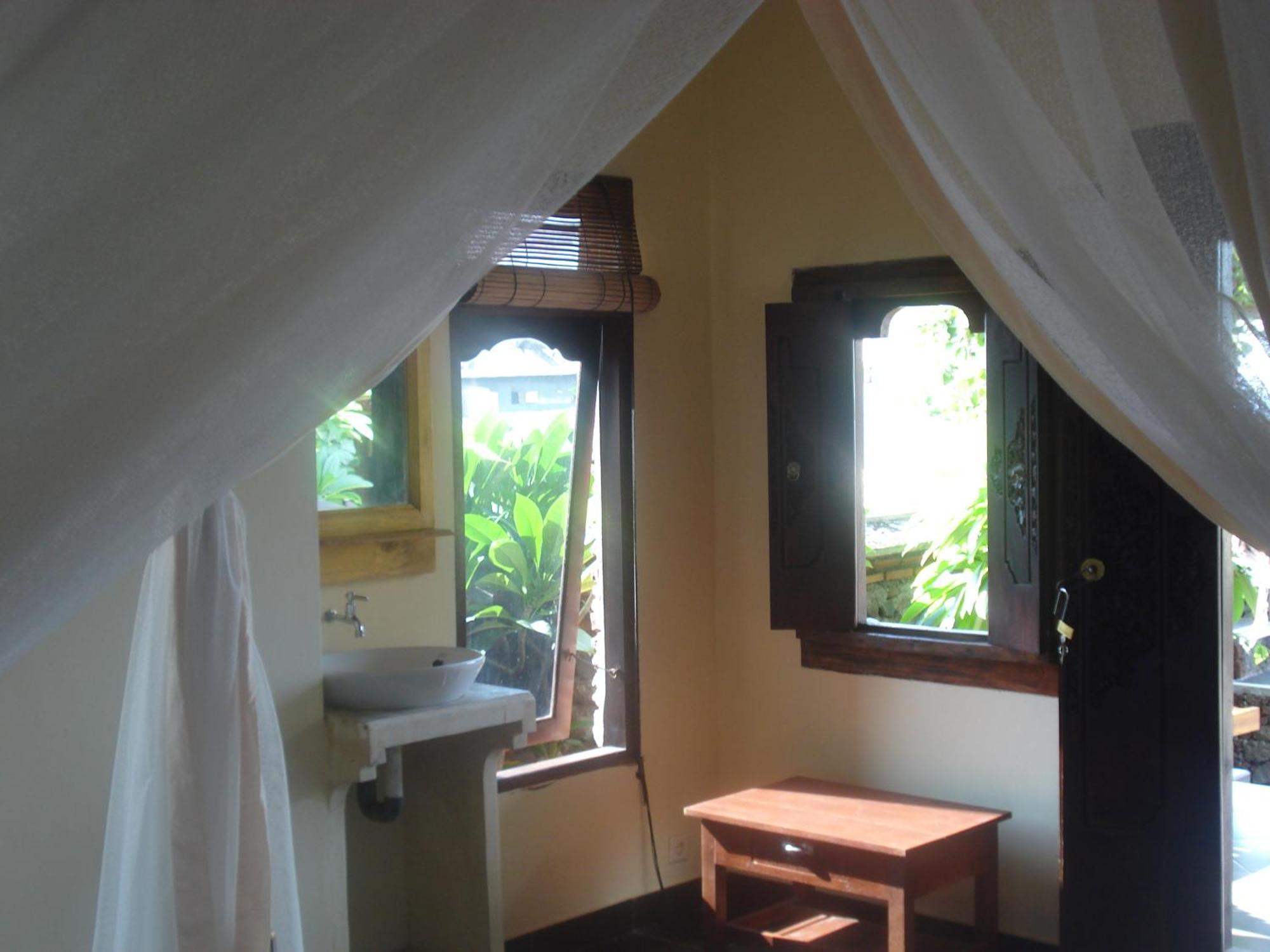 Bulih Beach Bungalows Amed  Exterior photo